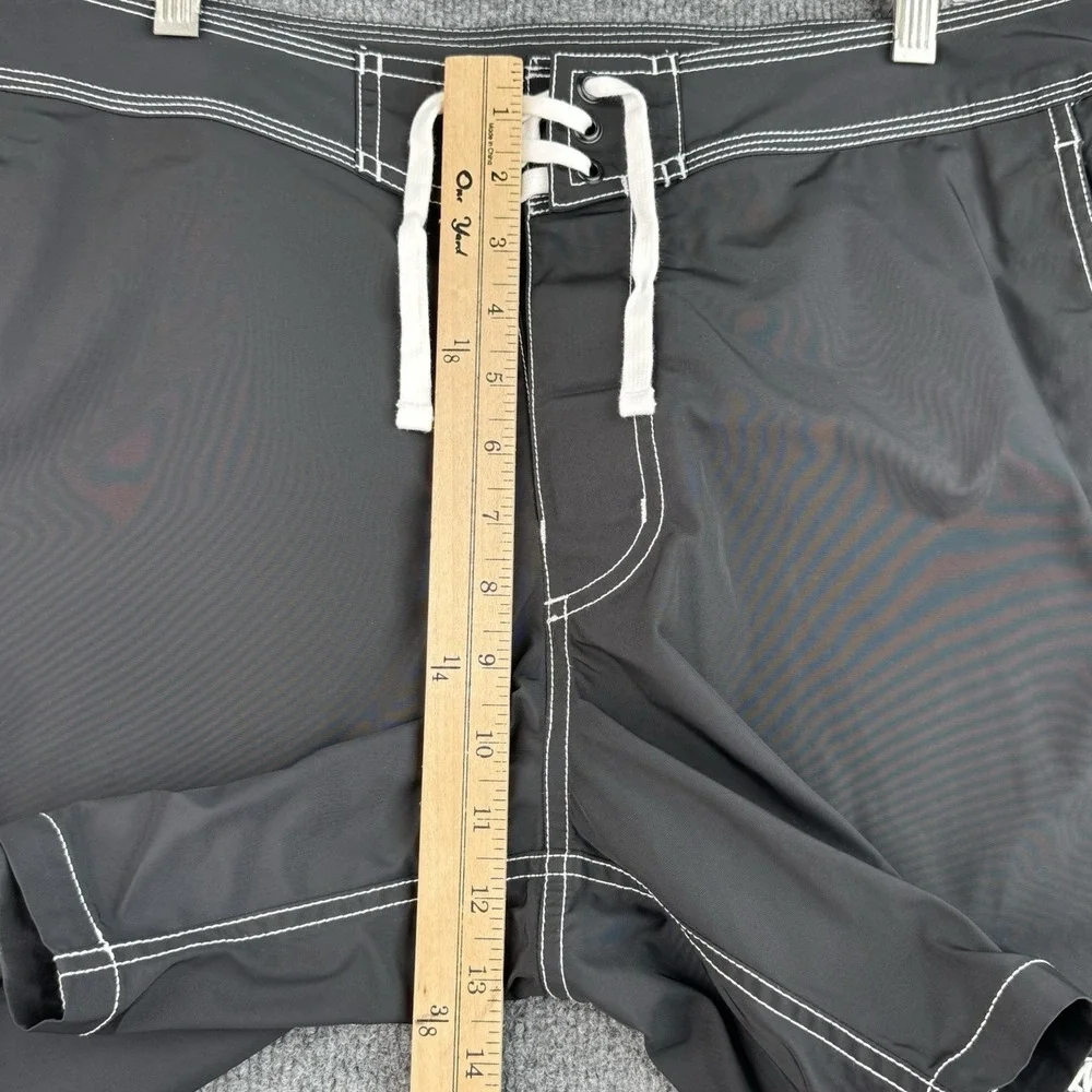 Stussy Coastal Board Shorts Mens 32 Black Surfwear Beach Vacation Travel Y2K